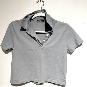 Brandy Melville collared Gertrude top.